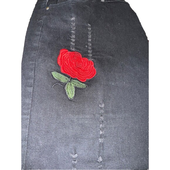 Chic Rose Floral Embroidered Ripped Design Skinny Jeans Distressed- Black 38 - Picture 5 of 7